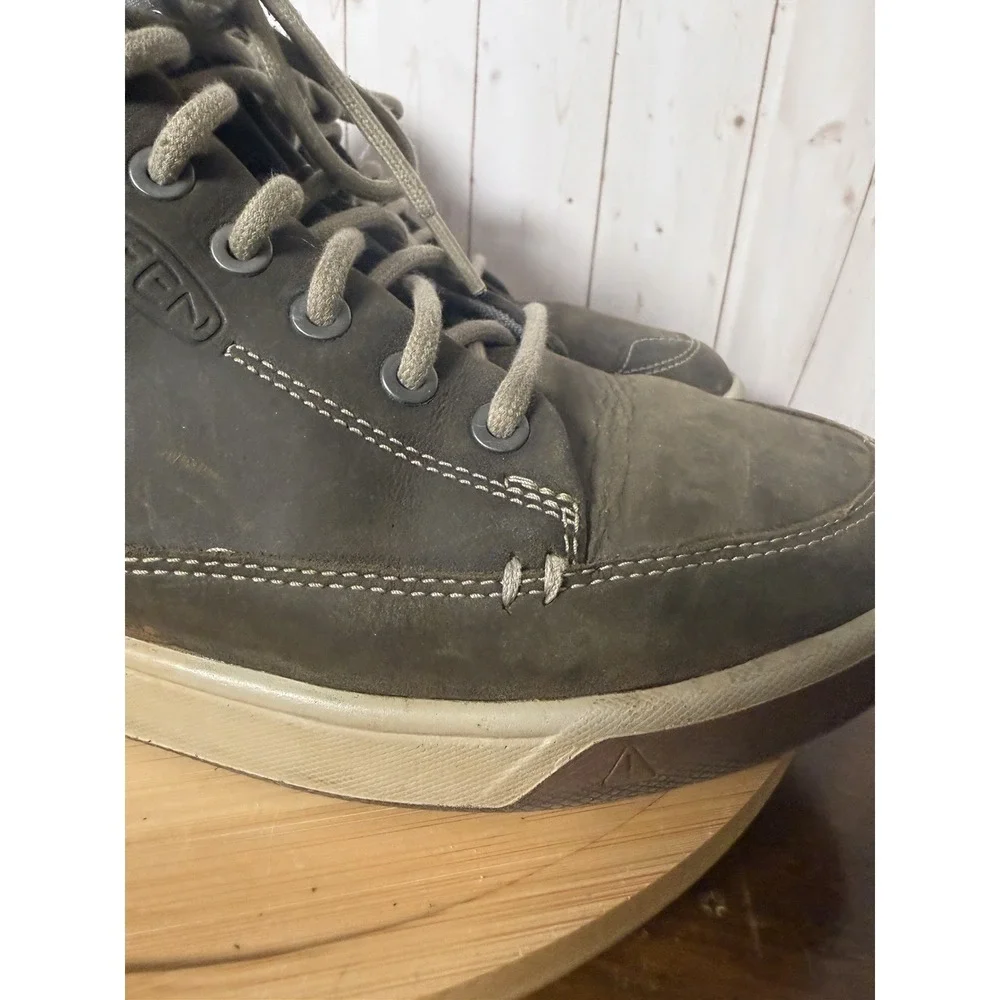 KEEN Glenhaven Mid Men's Size 9.5 Gray Nubuck Leather Shoe Sneaker Ankle Boots